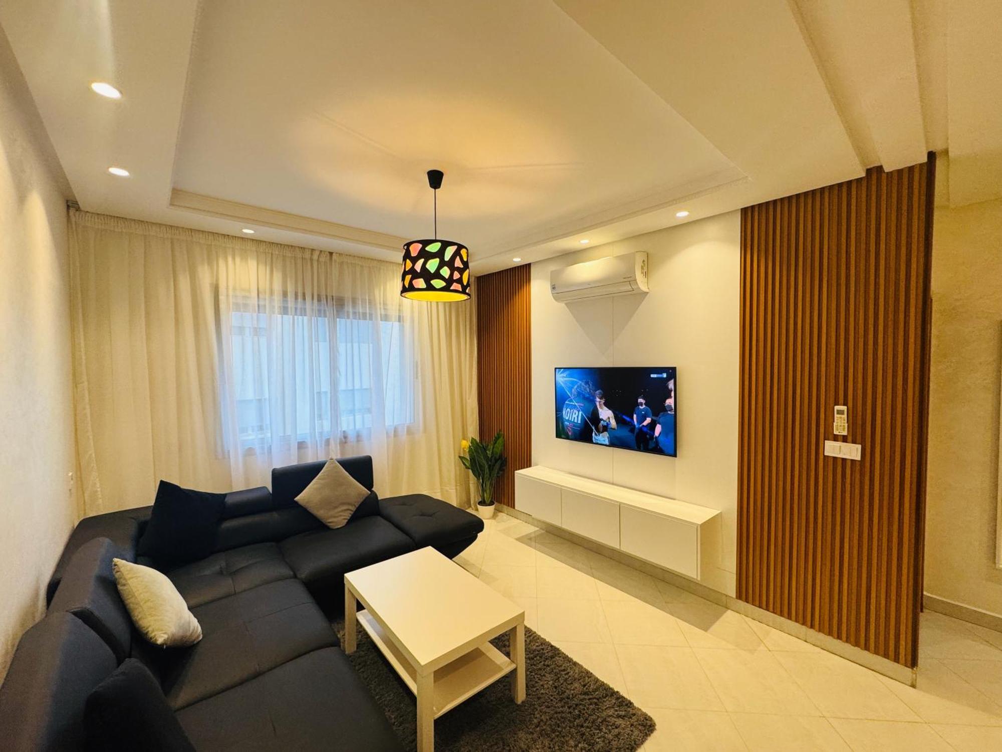 Modern Apartment In The Heart Of Tanger Exterior foto