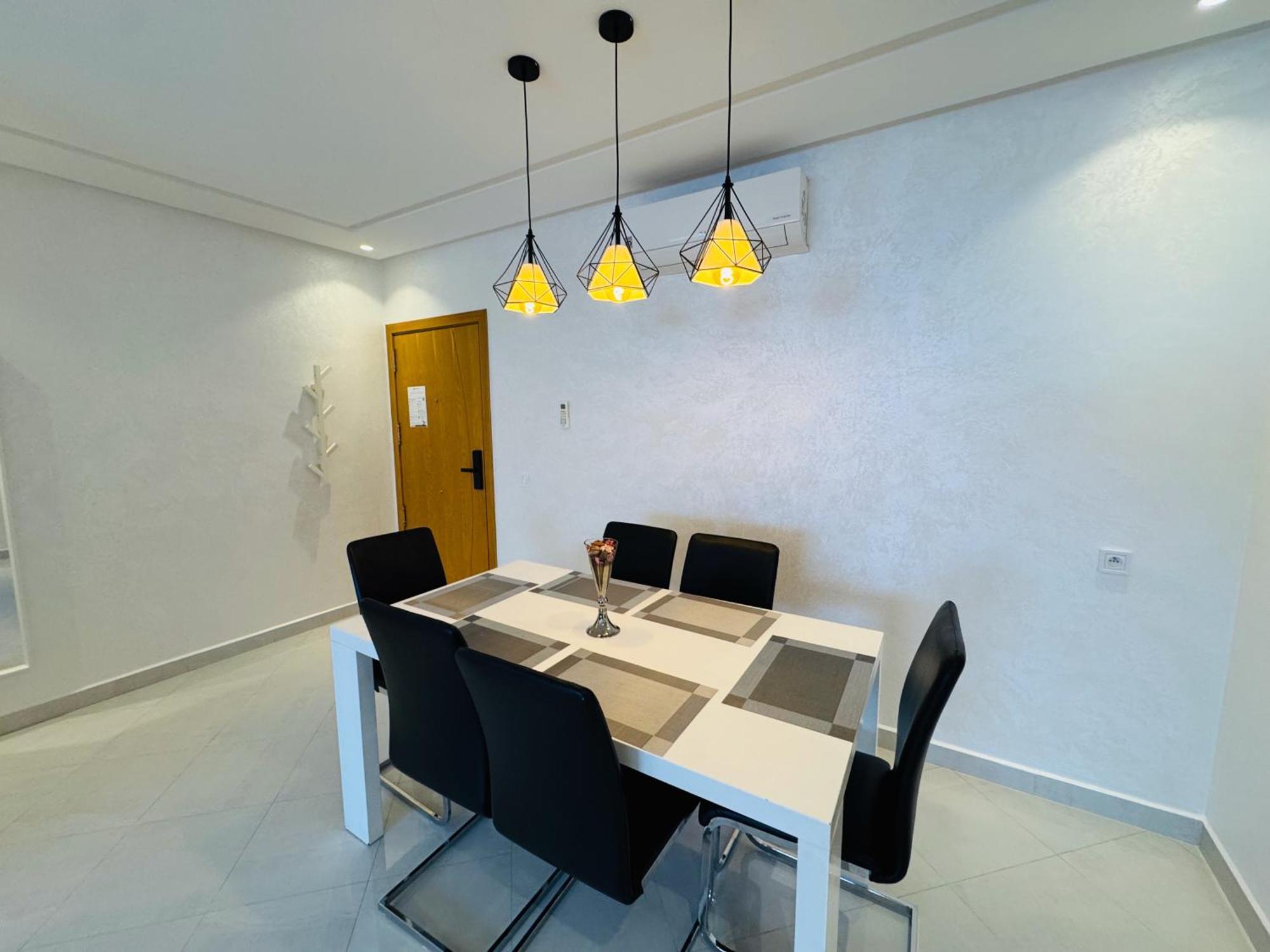 Modern Apartment In The Heart Of Tanger Exterior foto