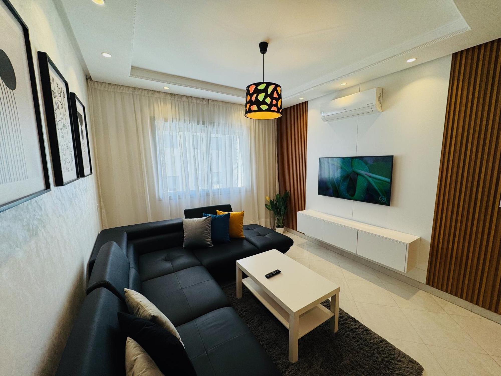 Modern Apartment In The Heart Of Tanger Exterior foto